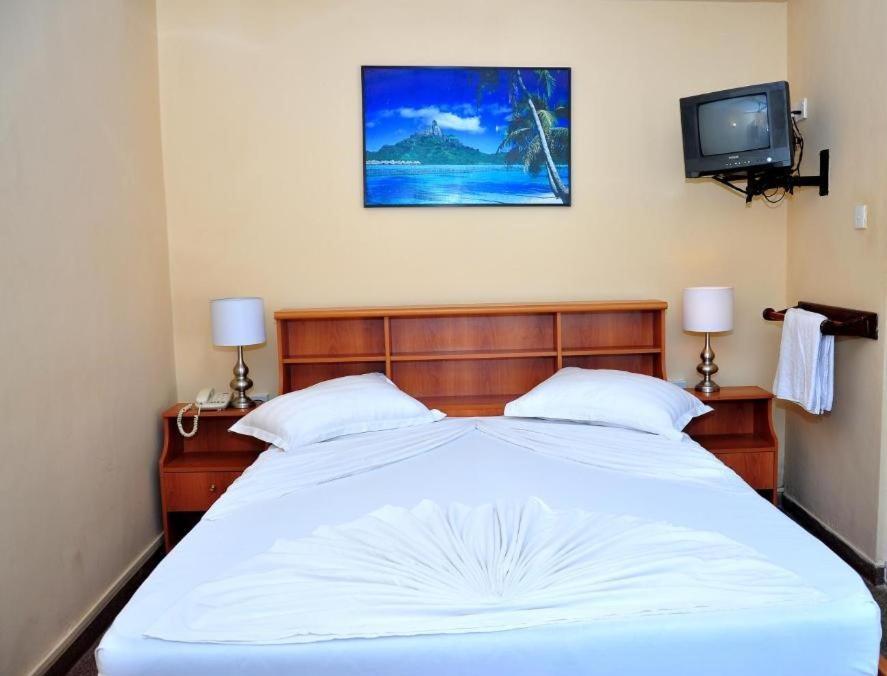 Milano Tourist Rest Hotel Anuradhapura Exterior foto