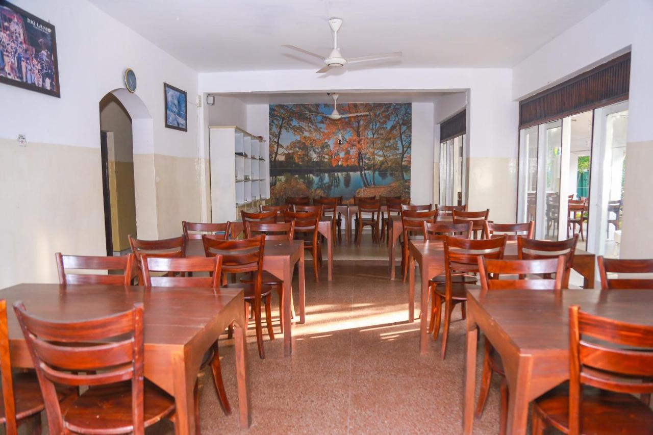 Milano Tourist Rest Hotel Anuradhapura Exterior foto