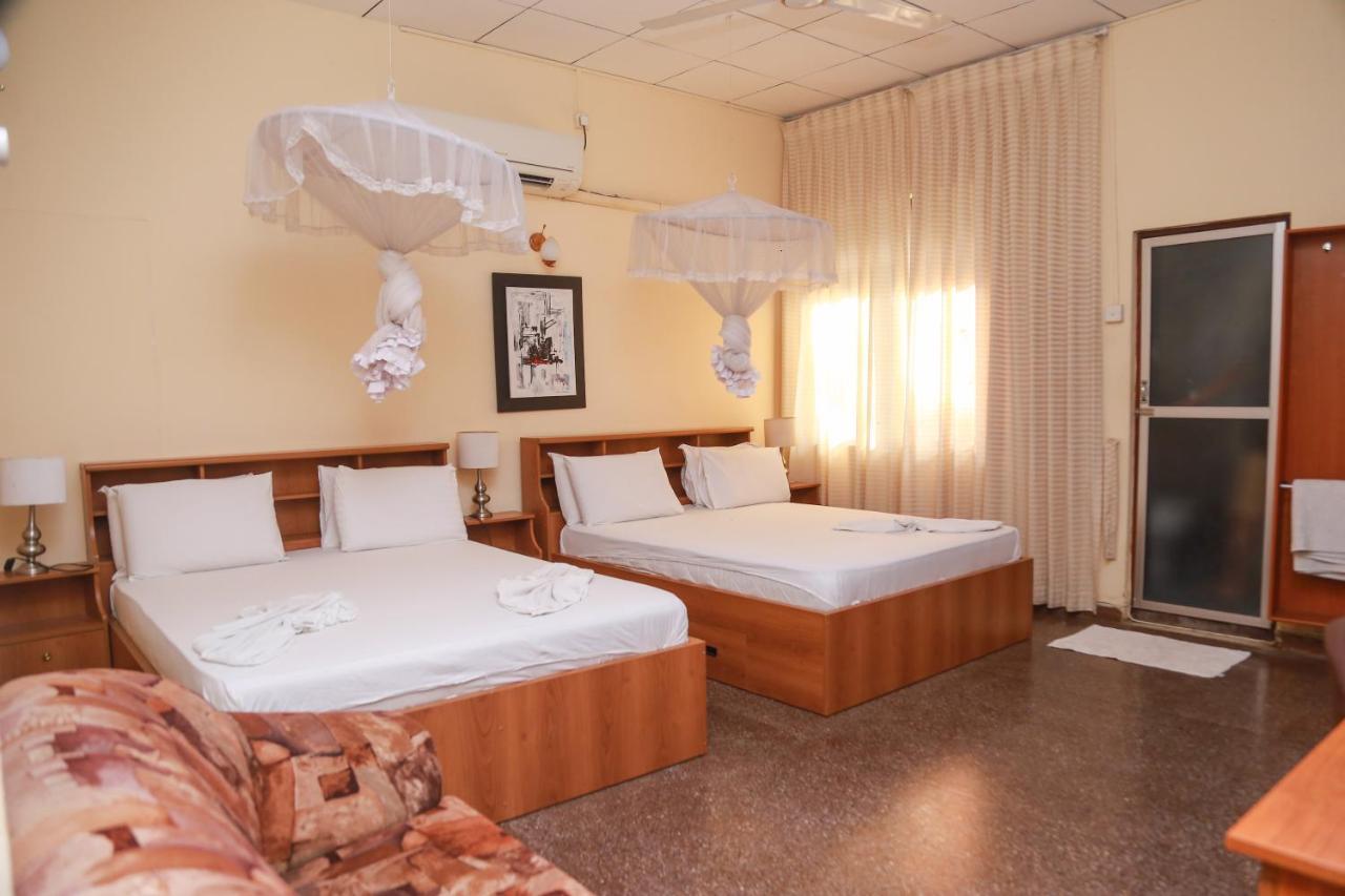 Milano Tourist Rest Hotel Anuradhapura Exterior foto