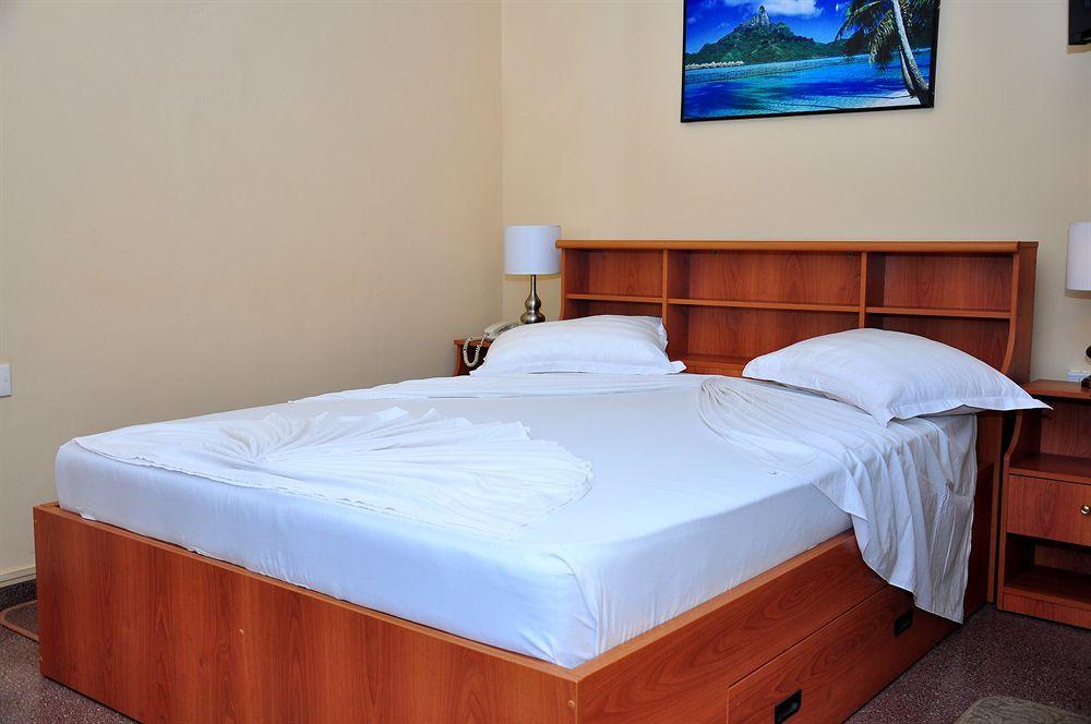 Milano Tourist Rest Hotel Anuradhapura Exterior foto
