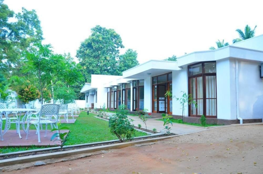 Milano Tourist Rest Hotel Anuradhapura Exterior foto