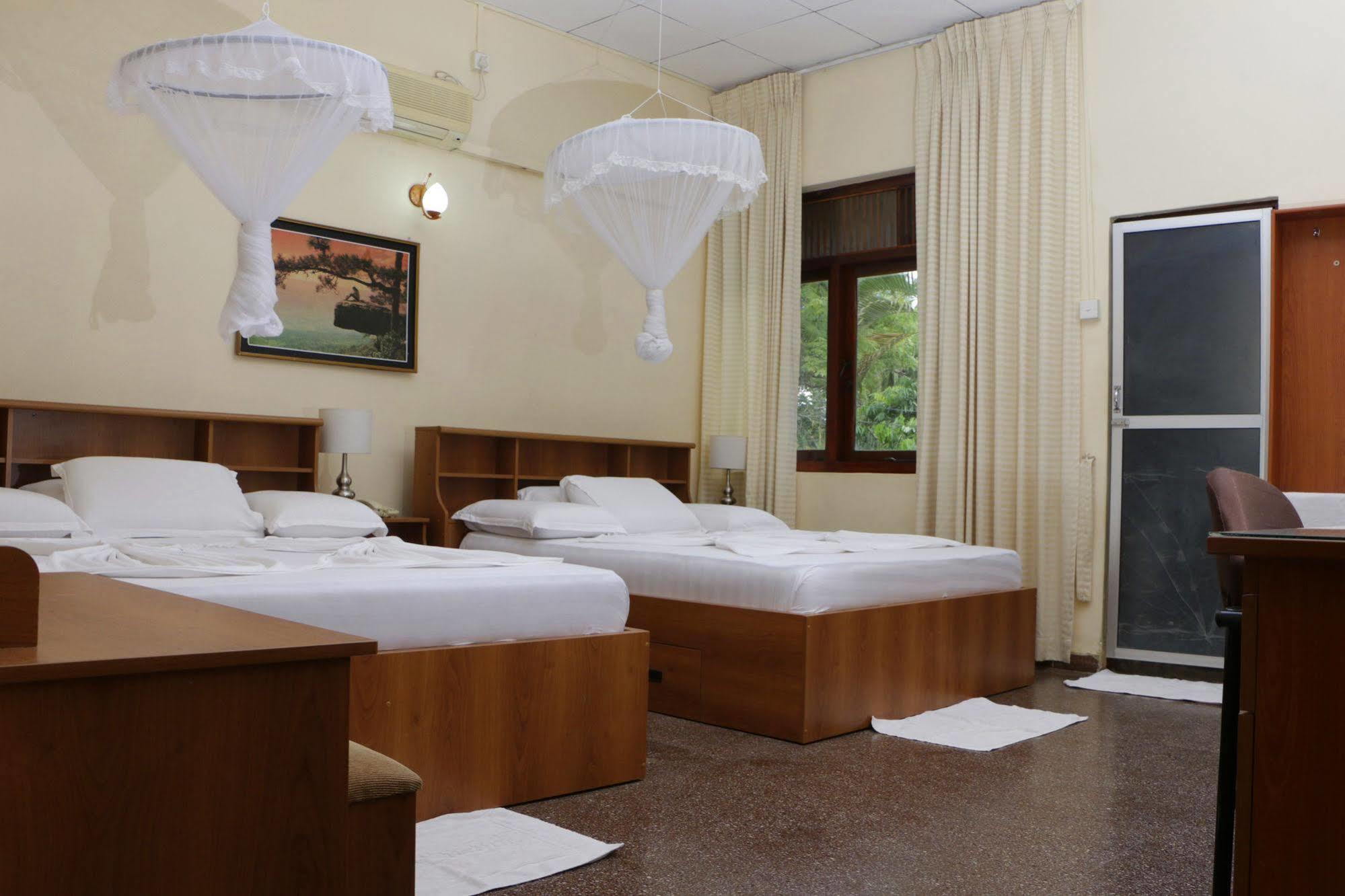 Milano Tourist Rest Hotel Anuradhapura Exterior foto