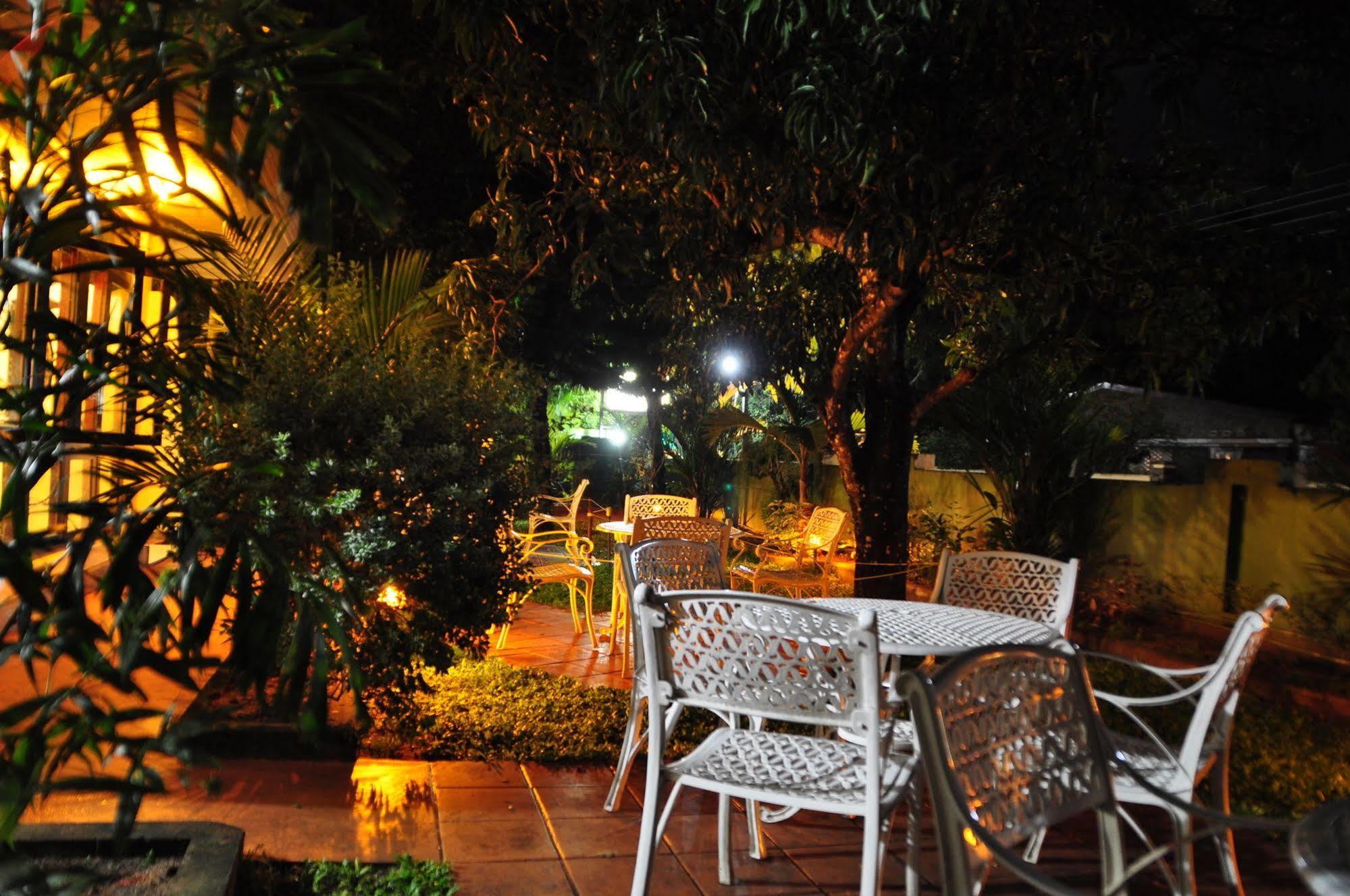 Milano Tourist Rest Hotel Anuradhapura Exterior foto