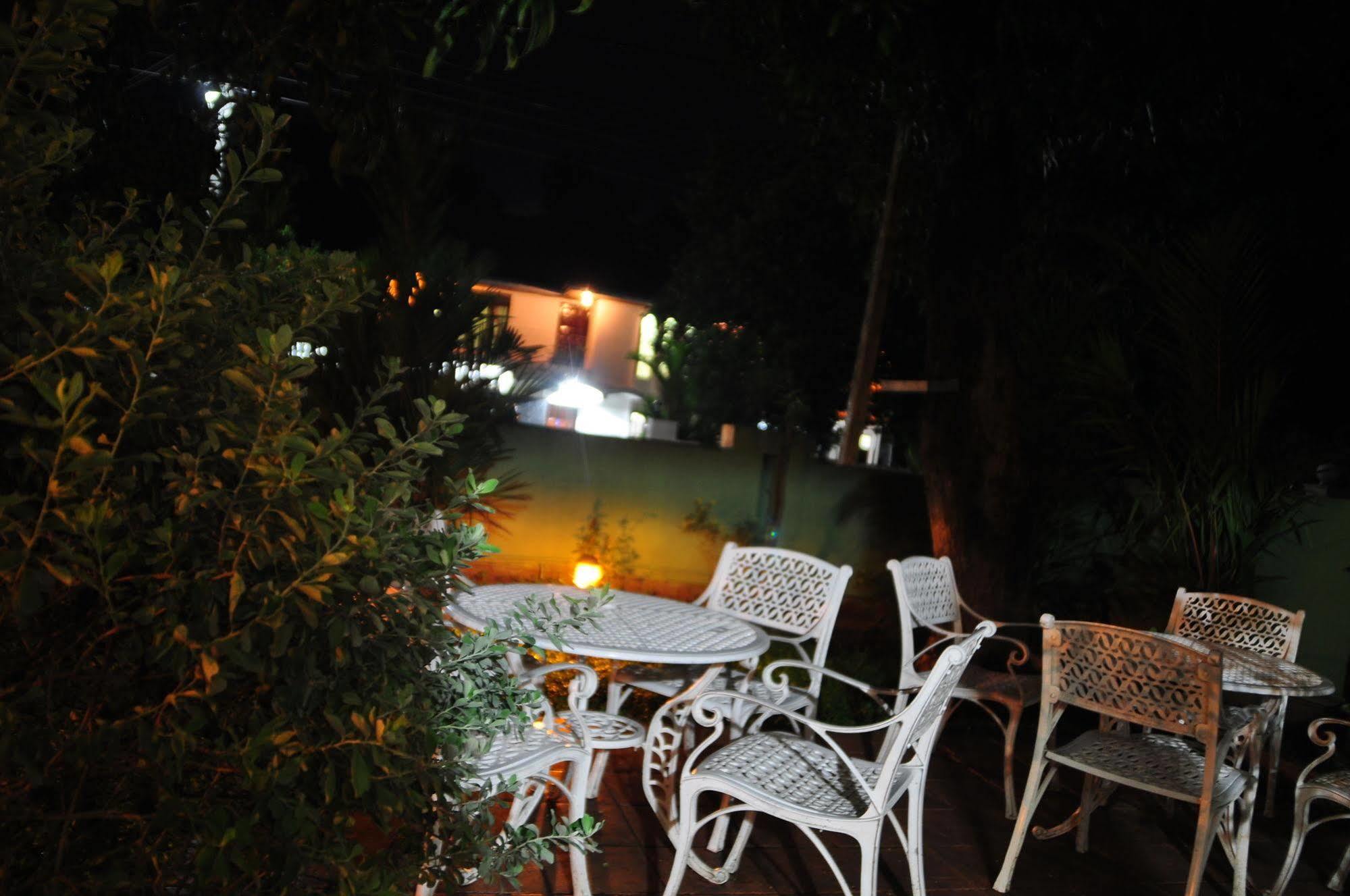 Milano Tourist Rest Hotel Anuradhapura Exterior foto