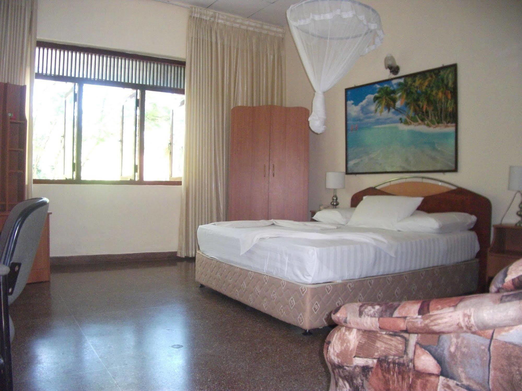 Milano Tourist Rest Hotel Anuradhapura Exterior foto