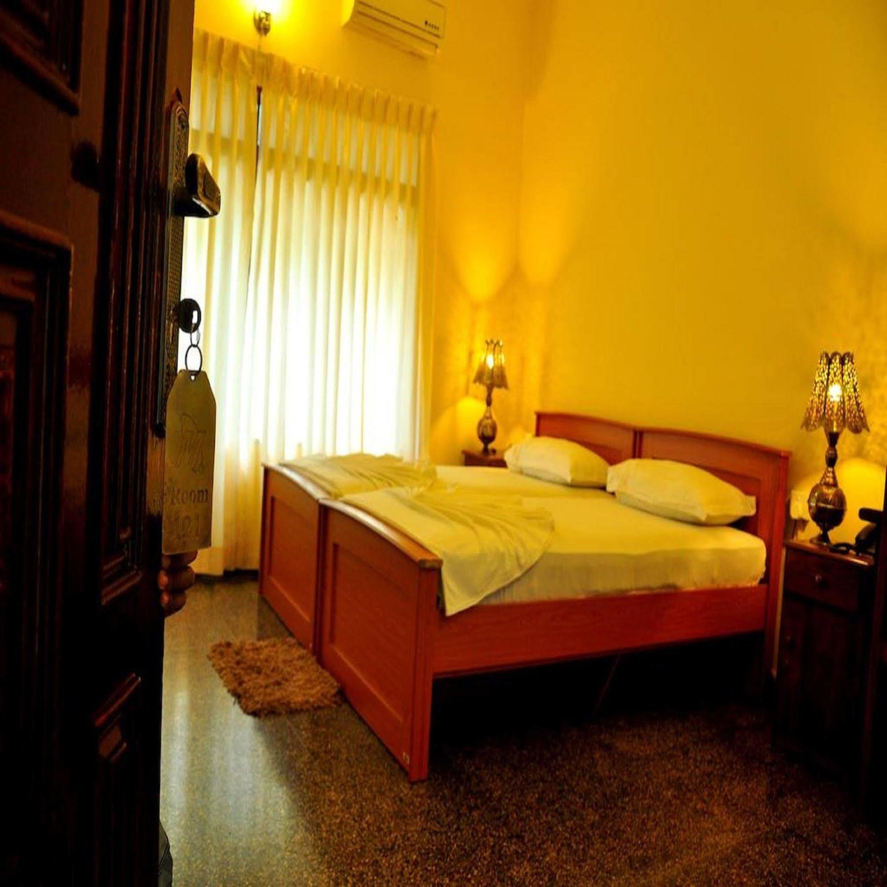 Milano Tourist Rest Hotel Anuradhapura Exterior foto