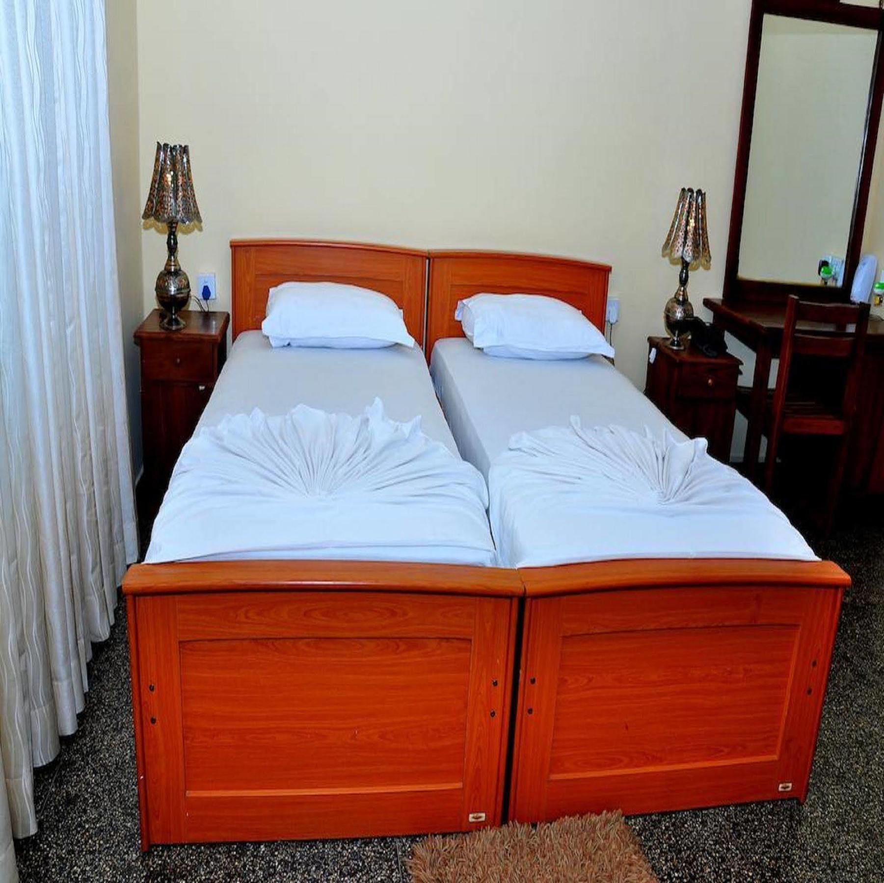 Milano Tourist Rest Hotel Anuradhapura Exterior foto
