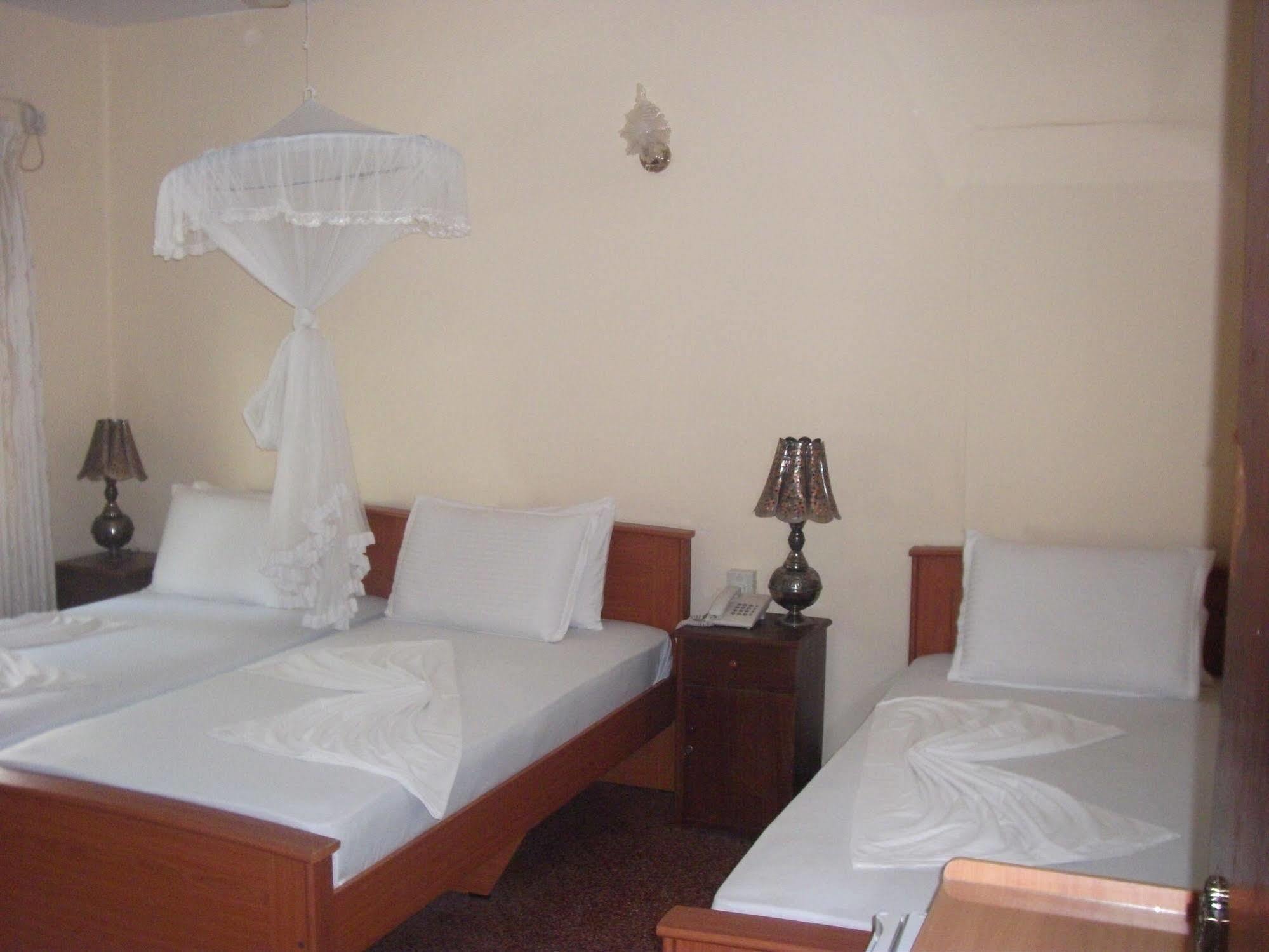 Milano Tourist Rest Hotel Anuradhapura Exterior foto
